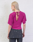 T-Shirt mit Rückendetail