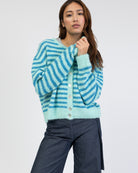 Strickjacke mit Streifen