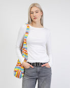 Teddy Tasche in Regenbogenfarben