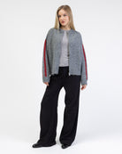 Strickjacke mit Streifendetails