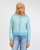 Gestreifte Strickjacke mit Kapuze
