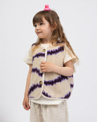 Teddy Kinderweste mit abstraktem Print