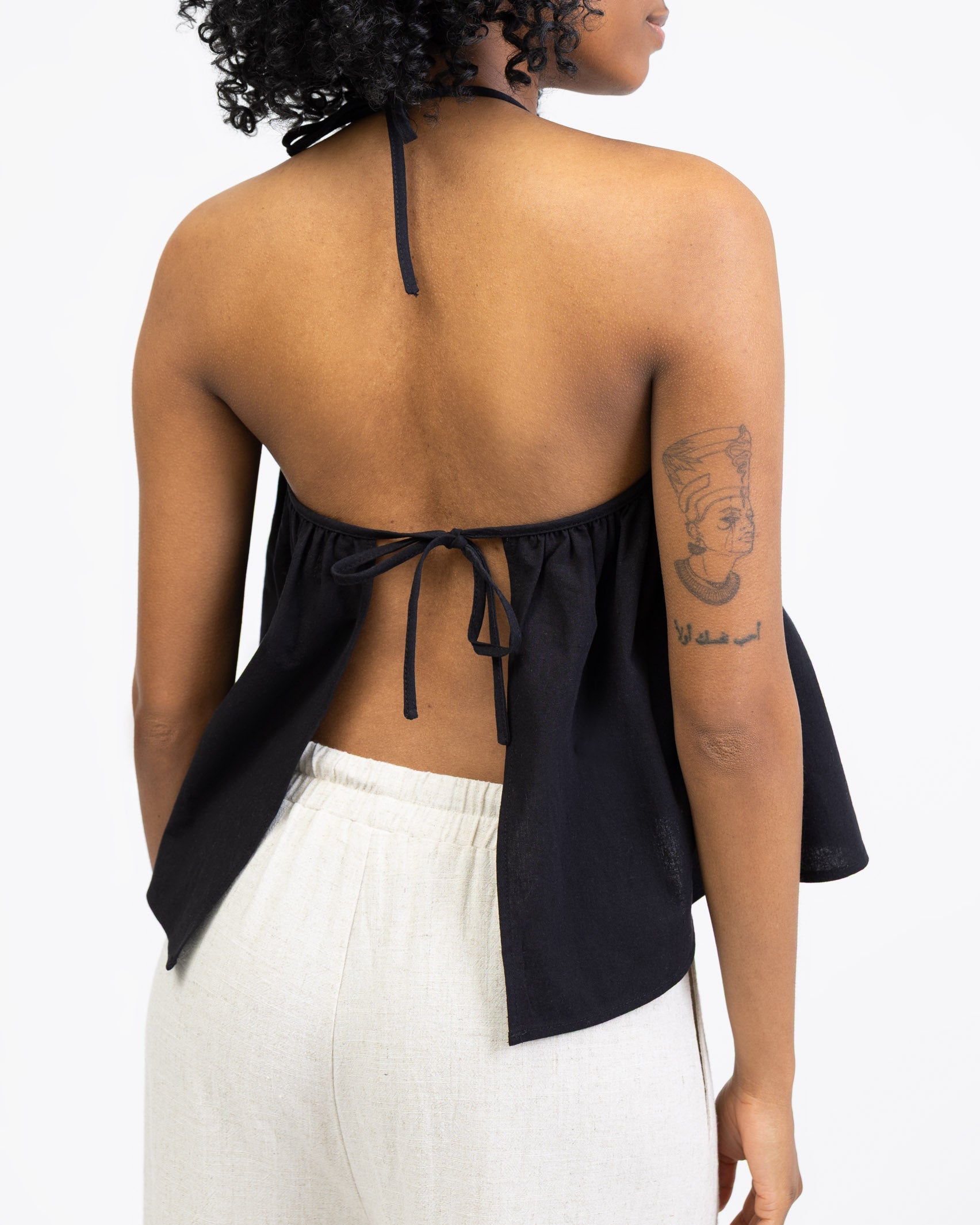 Luftiges Neckholder Top zum Binden