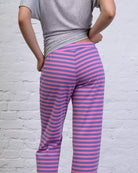 Lockere Hose mit Streifen