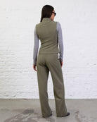 Stoffhose mit weitem Bund