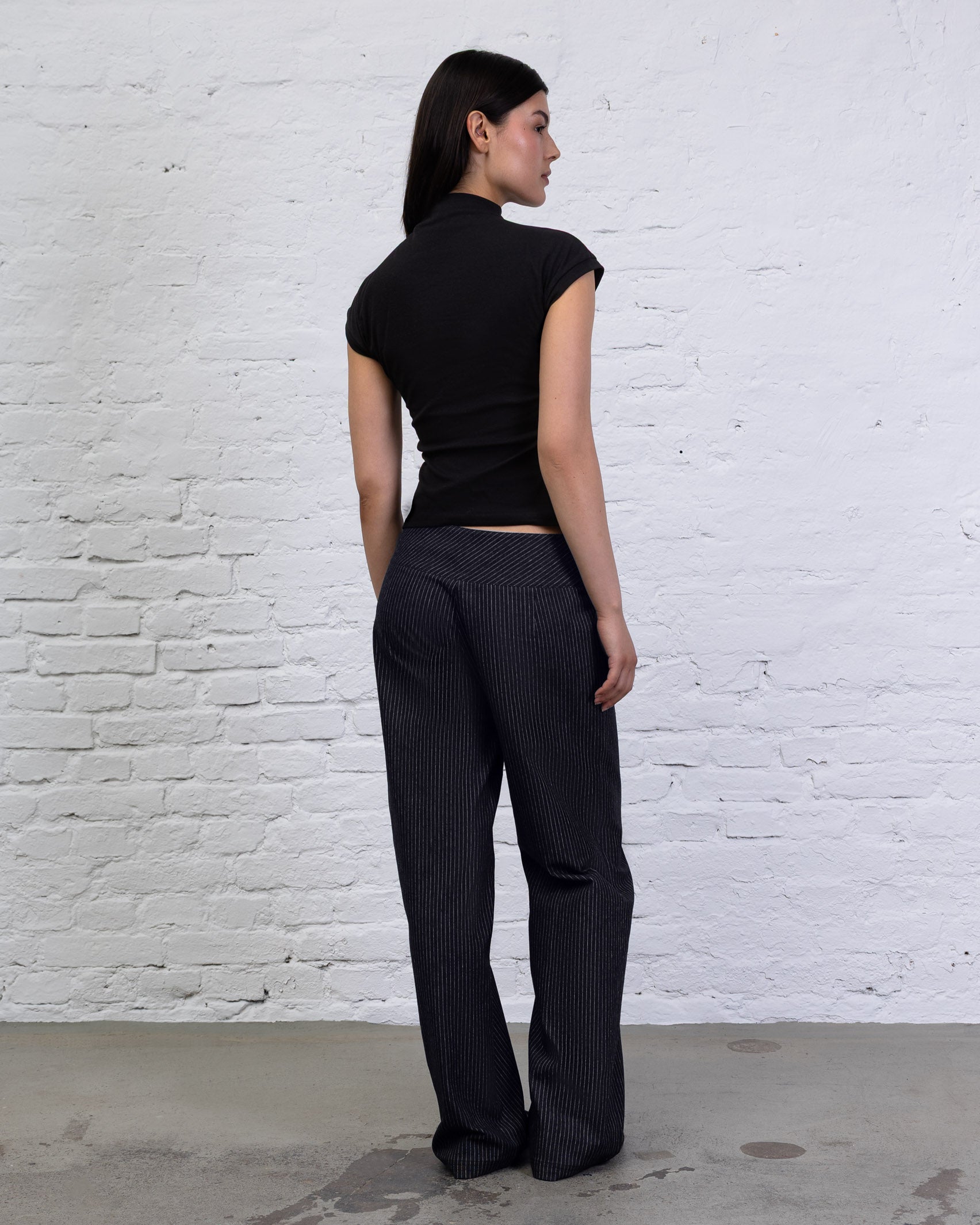 Asymmetrisches Shirt mit Knöpfen