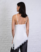 Asymmetrisches Top mit Spitze