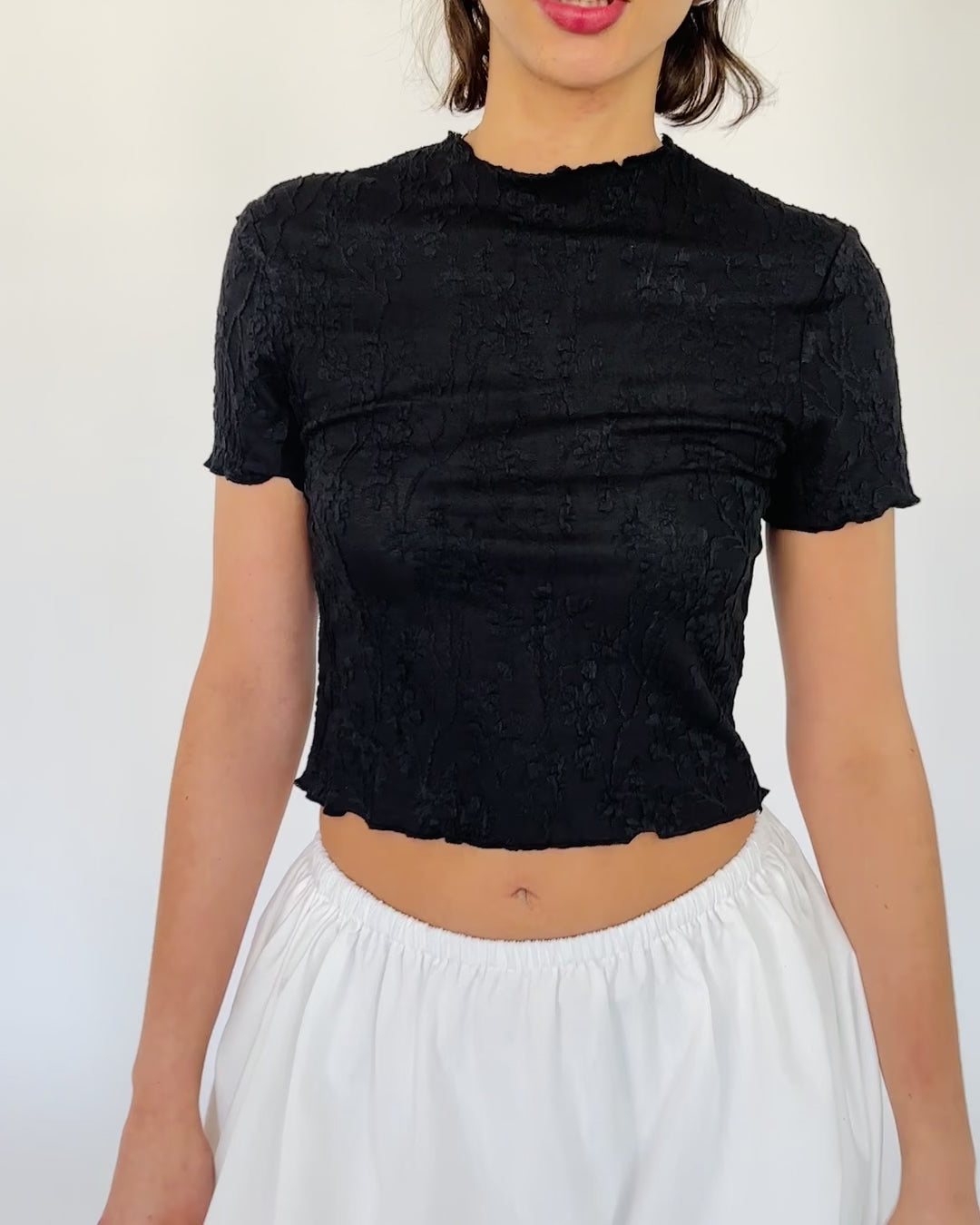 Shirt mit Blumenmuster schwarz