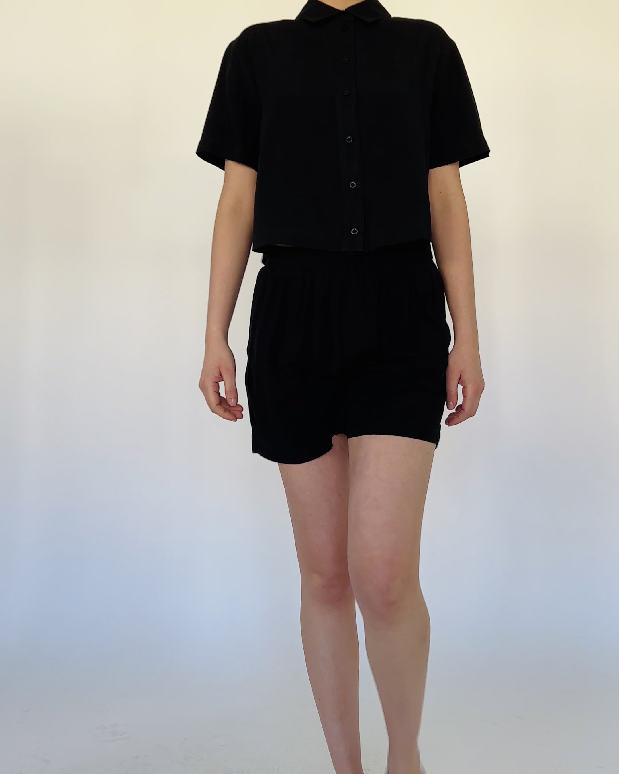 Schlichte Shorts aus Viskose in schwarz