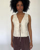 Weste mit floralem Stickmuster