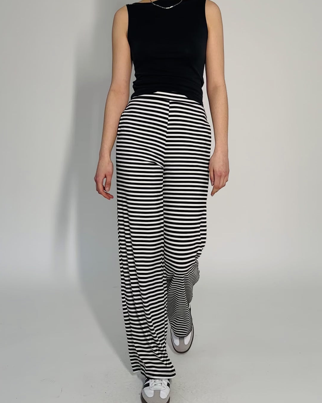 Lockere gestreifte Hose