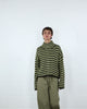 Gestreifte Strickjacke mit weiten Ärmeln