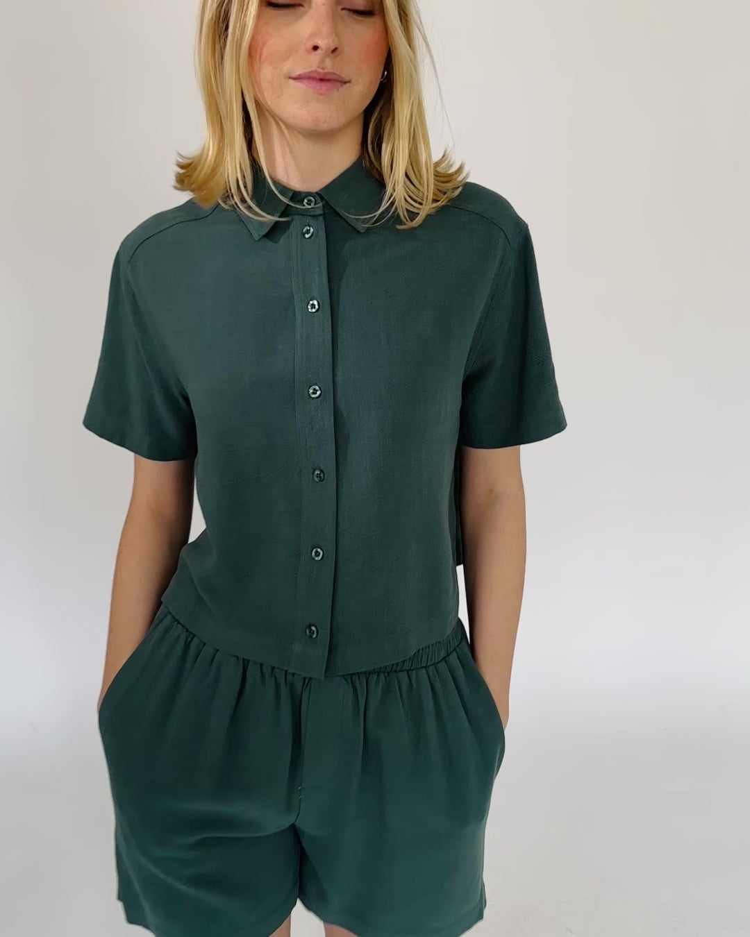 Crop Bluse aus Leinen-Mix