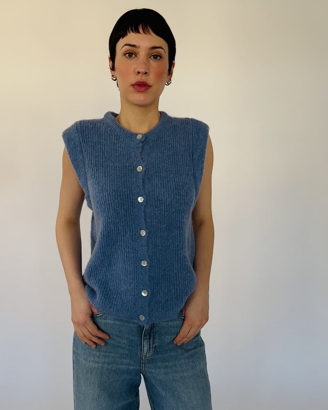 Einfarbiger Strickpullunder blau