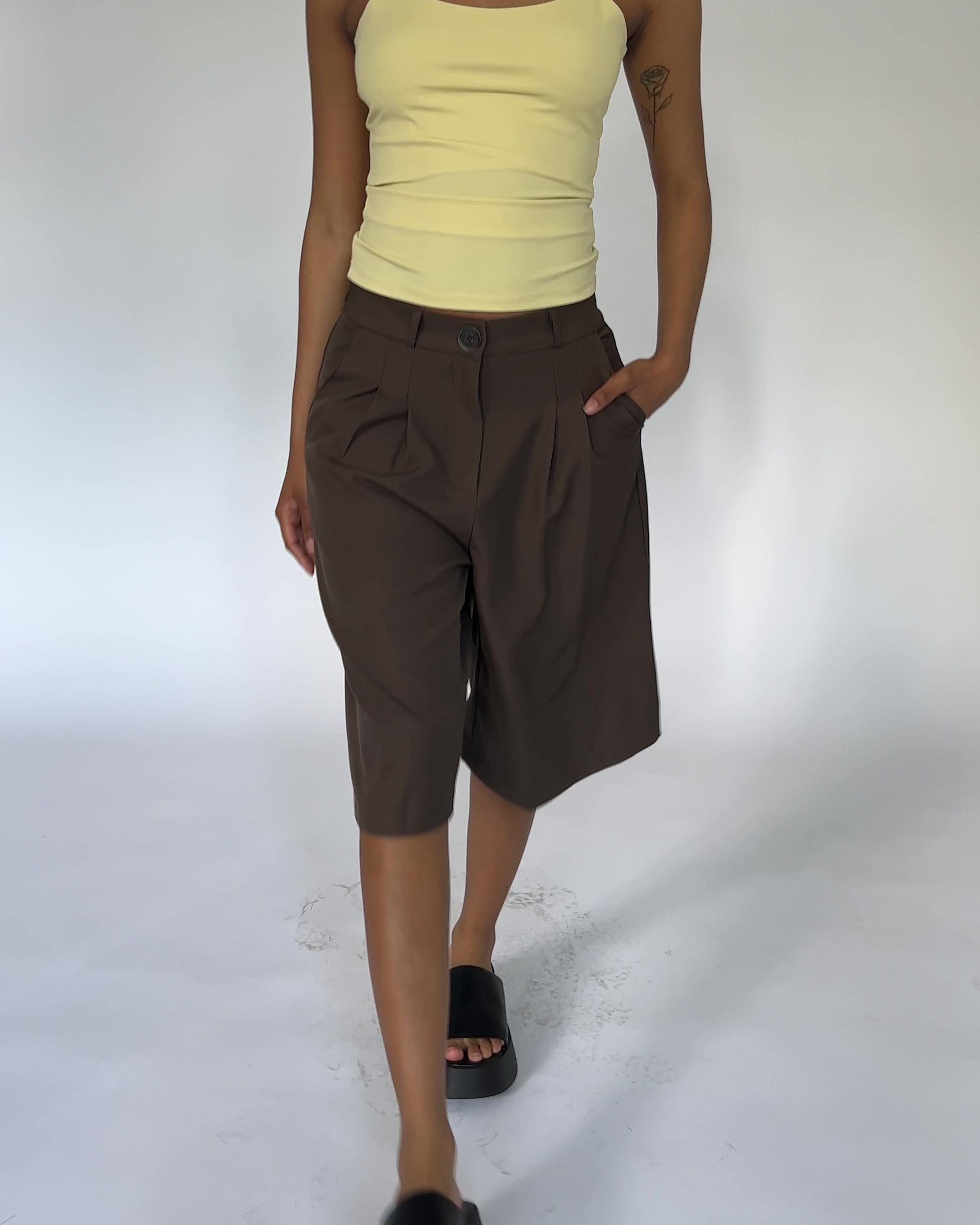 Klassische Shorts im Anzug Stil