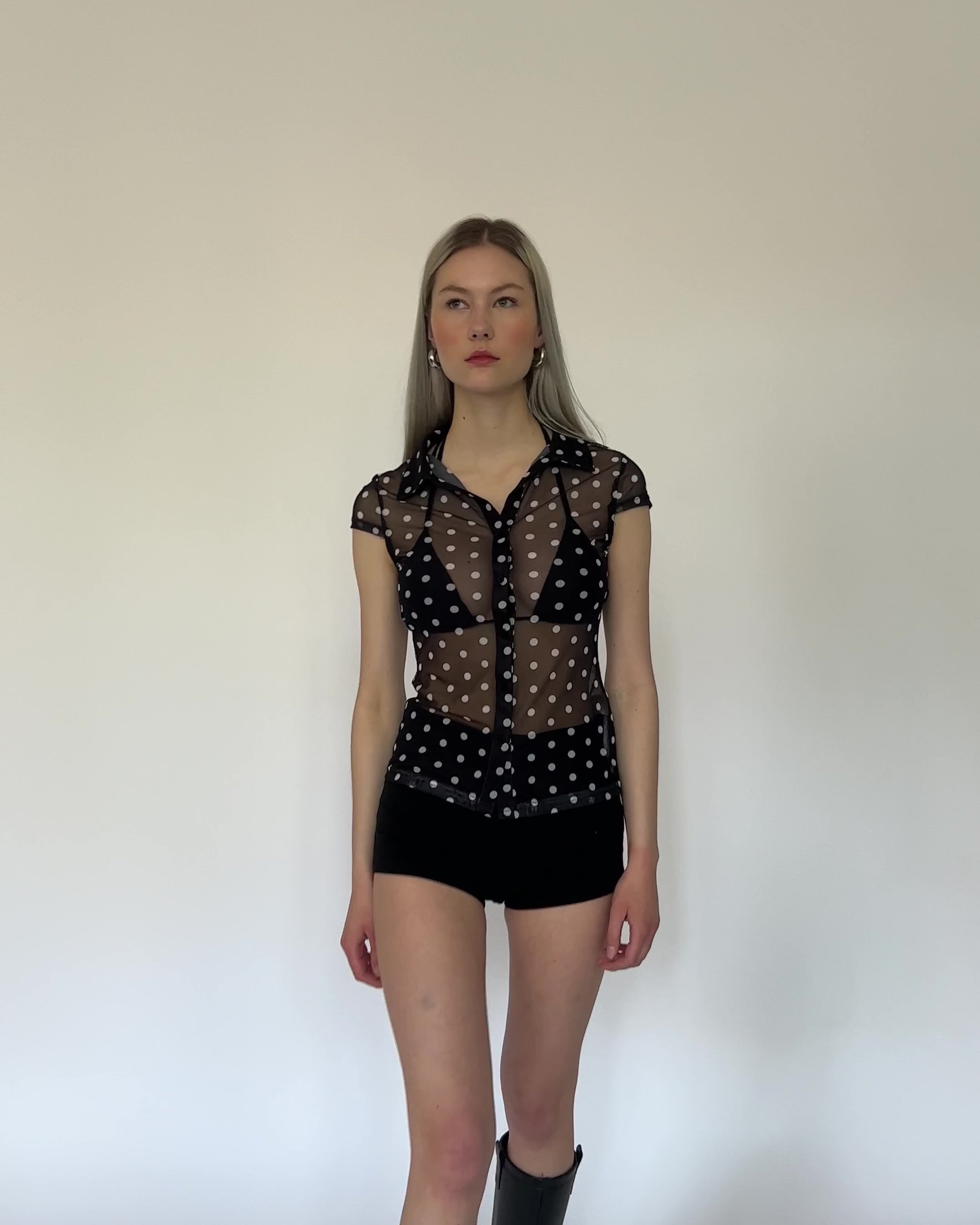 Mesh Kurzarmbluse mit Polkadots